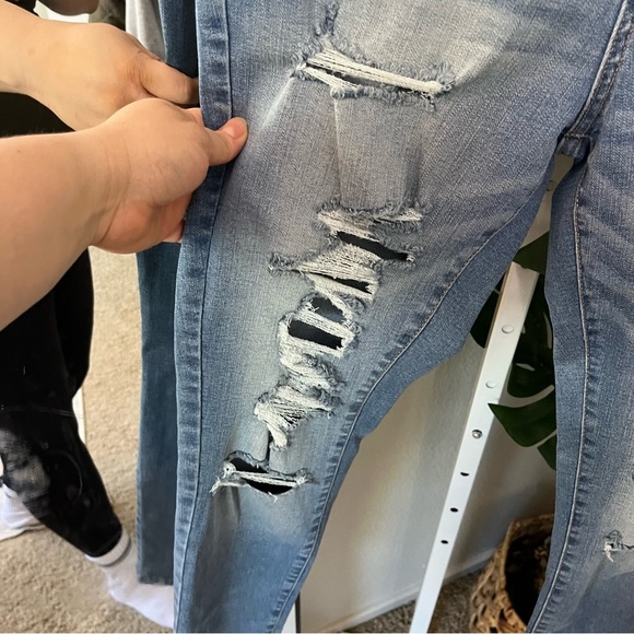 ✨ Aéropostale Light Wash Distressed Super High Rise Jegging Sz 16R | Plus Size - Picture 8 of 11